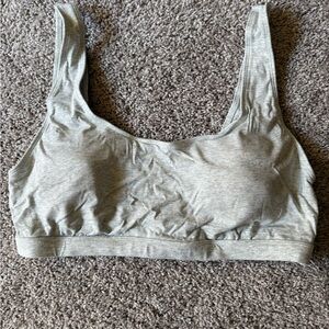 PINK Victoria's Secret lot Light Gray and Black Sports Bra